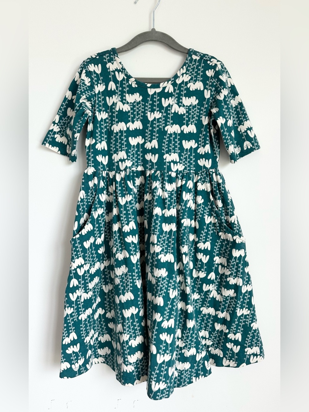HANNA ANDERSSON Girls Teal Floral Print Cotton Dress with Pockets Size 6-7Y